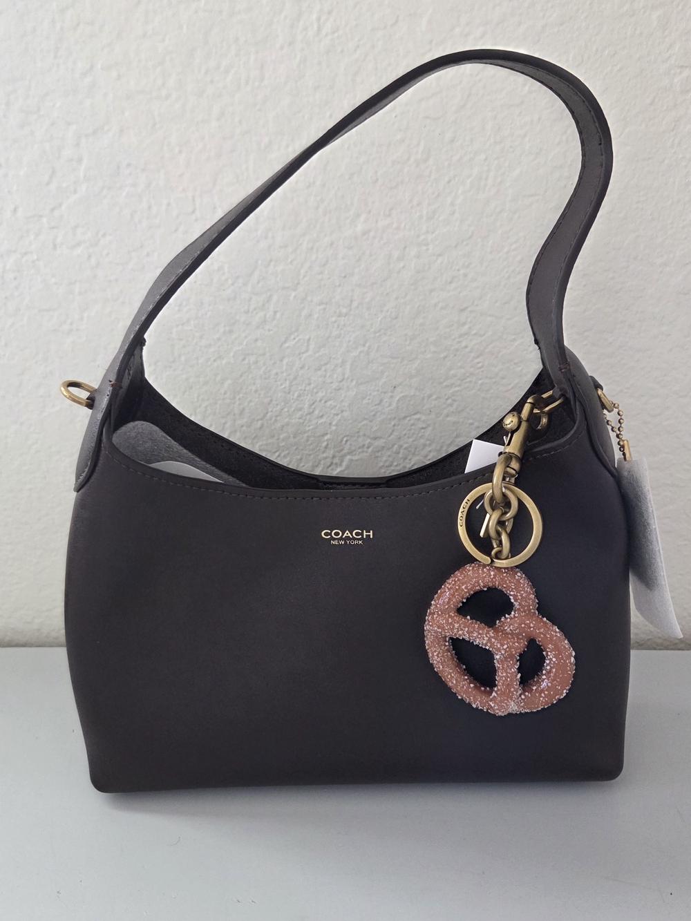 COACH Sugar Pretzel Keyring Charm - Picture 2 of 4